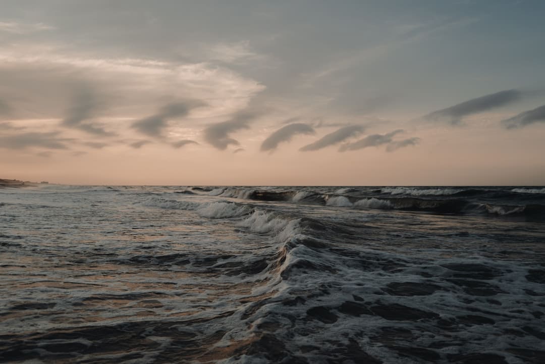 东芝“火箭炮SOUND”破局:独立芯片+三维声场界说高端电视音质新标准